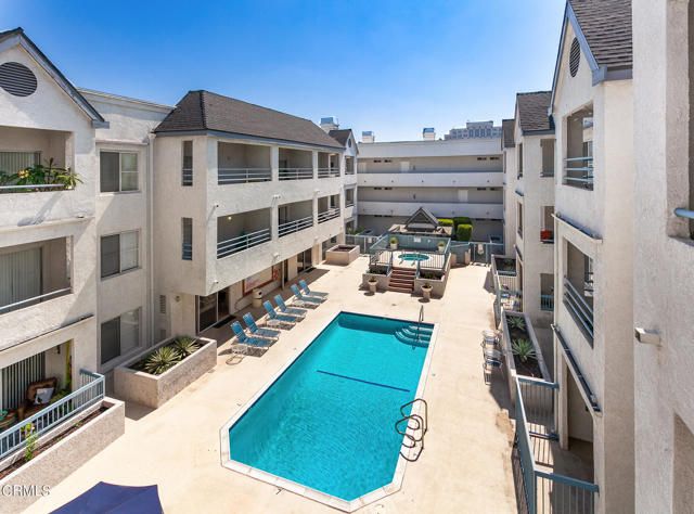 300 N El Molino Avenue 210, Pasadena, CA 91101