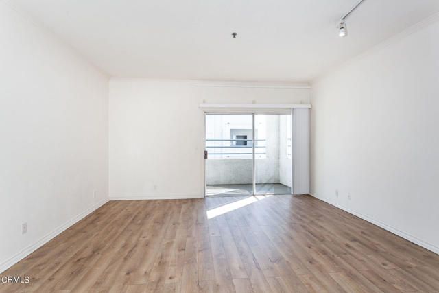 300 N El Molino Avenue 210, Pasadena, CA 91101