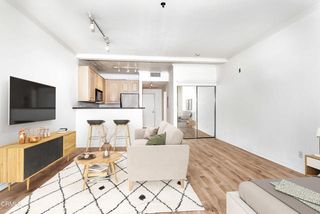 300 N El Molino Avenue 210, Pasadena, CA 91101