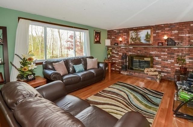 365 Elm St, Bridgewater, MA 02324