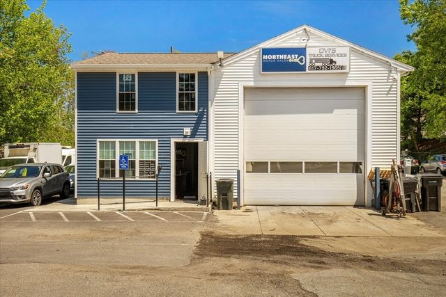 365 Elm St, Bridgewater, MA 02324