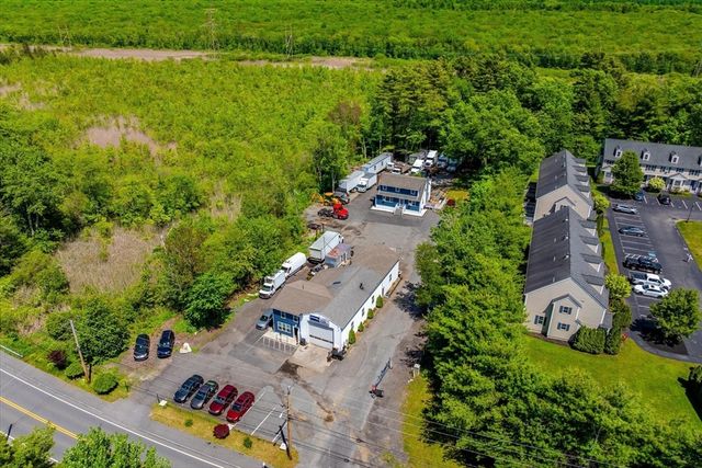365 Elm St, Bridgewater, MA 02324