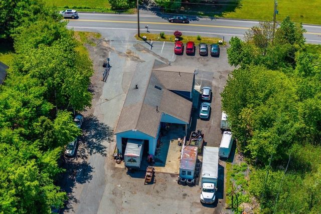 365 Elm St, Bridgewater, MA 02324