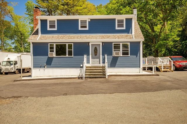 365 Elm St, Bridgewater, MA 02324