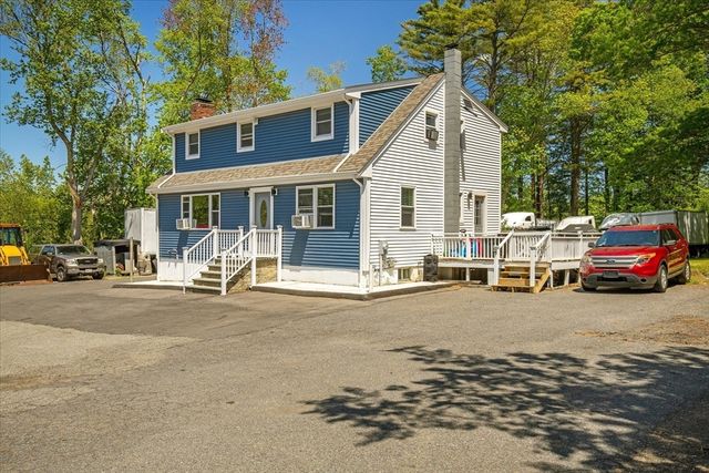 365 Elm St, Bridgewater, MA 02324