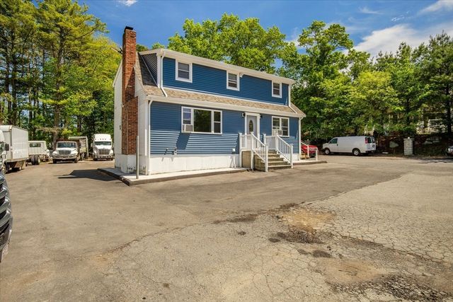 365 Elm St, Bridgewater, MA 02324