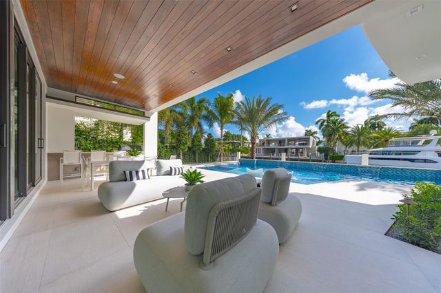 24 Fiesta Way, Fort Lauderdale, FL 33301