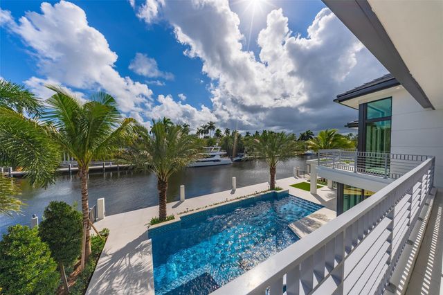 24 Fiesta Way, Fort Lauderdale, FL 33301