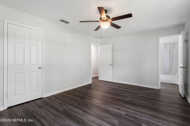 2698 N PINEWOOD Boulevard, Middleburg, FL 32068