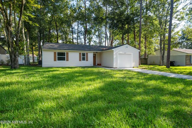 2698 N PINEWOOD Boulevard, Middleburg, FL 32068