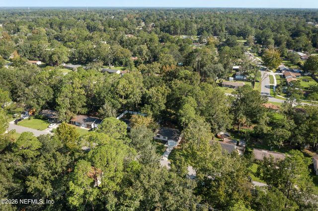 2698 N PINEWOOD Boulevard, Middleburg, FL 32068