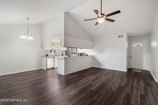 2698 N PINEWOOD Boulevard, Middleburg, FL 32068