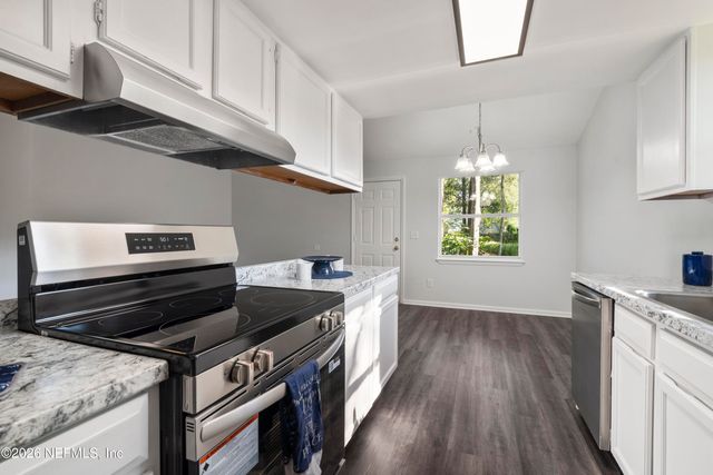 2698 N PINEWOOD Boulevard, Middleburg, FL 32068