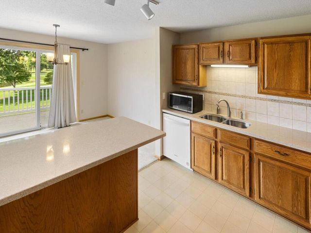 14435 Fairway Drive, Eden Prairie, MN 55344