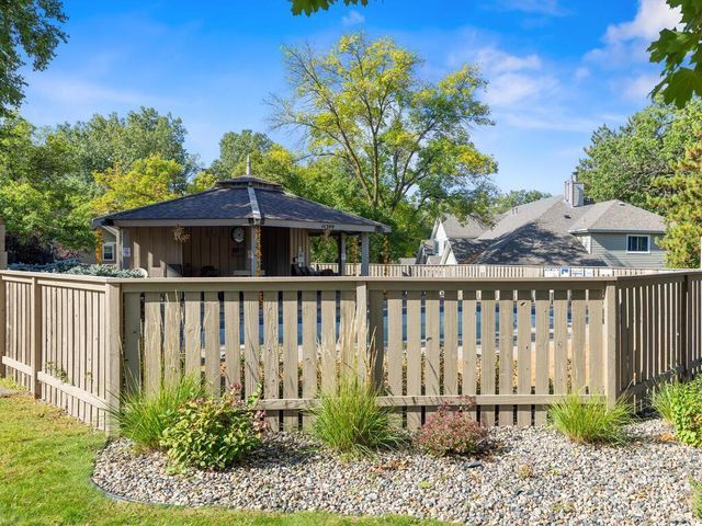 14435 Fairway Drive, Eden Prairie, MN 55344