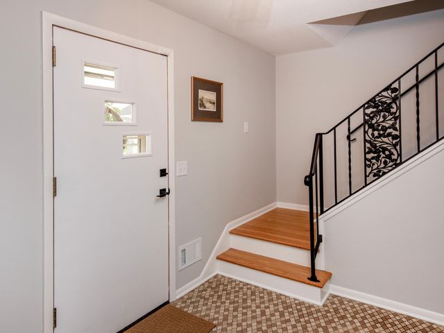 10419 Morris Road, Bloomington, MN 55437