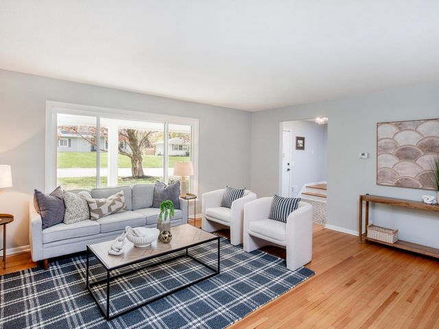10419 Morris Road, Bloomington, MN 55437