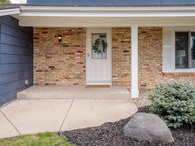 10419 Morris Road, Bloomington, MN 55437