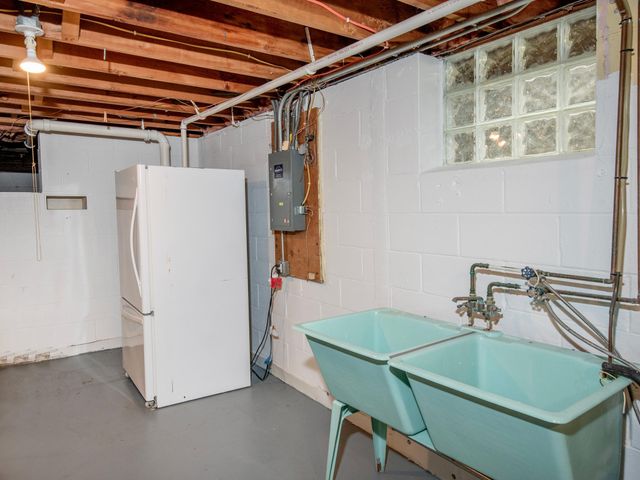 10419 Morris Road, Bloomington, MN 55437