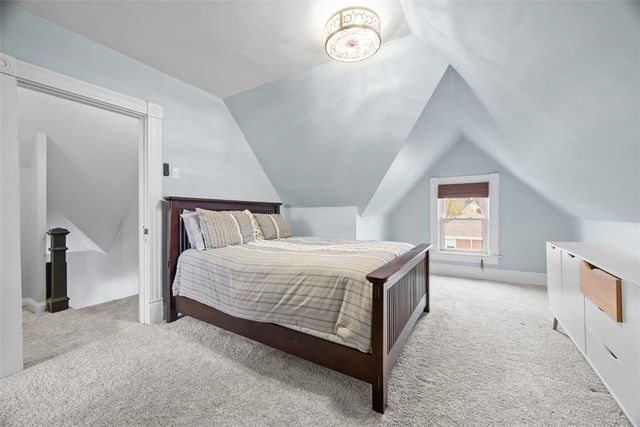 10 Hawthorne Ave, Crafton, PA 15205