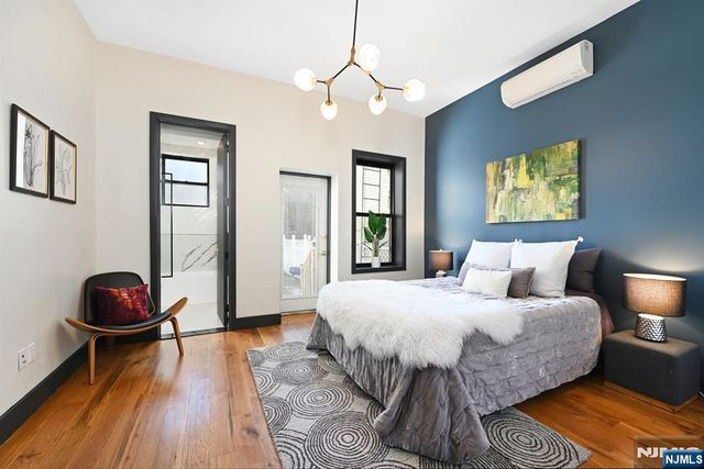 7 Saint Pauls 1r, Jersey City, NJ 07306