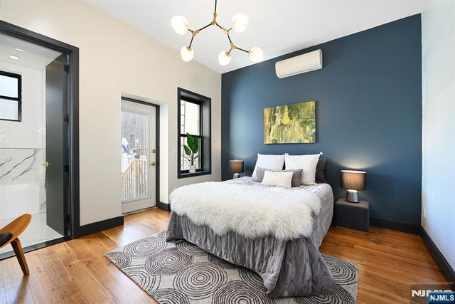 7 Saint Pauls 1r, Jersey City, NJ 07306