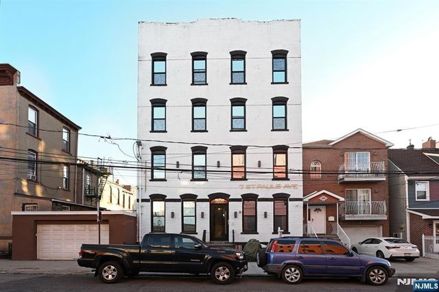 7 Saint Pauls 1r, Jersey City, NJ 07306