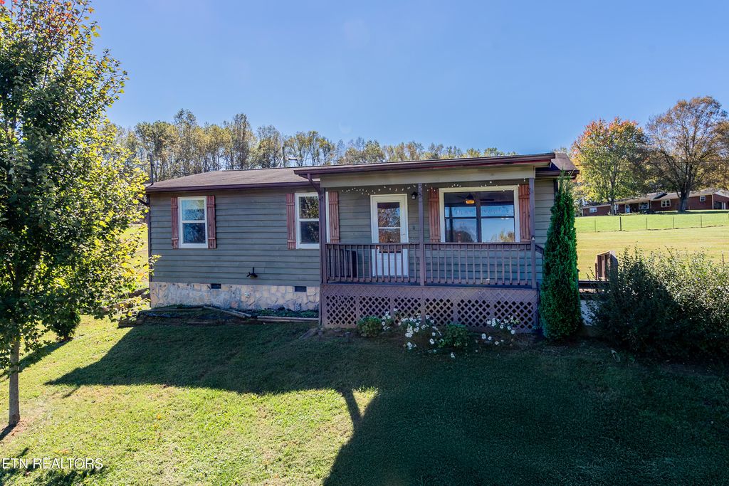 759 Laurel Rd, Clinton, TN 37716