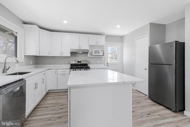 3335 27TH AVE, Temple Hills, MD 20748