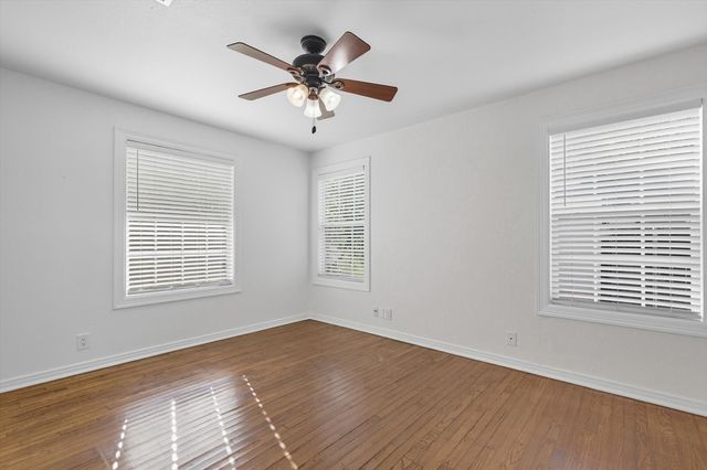 4028 Boyd Avenue, Fort Worth, TX 76109