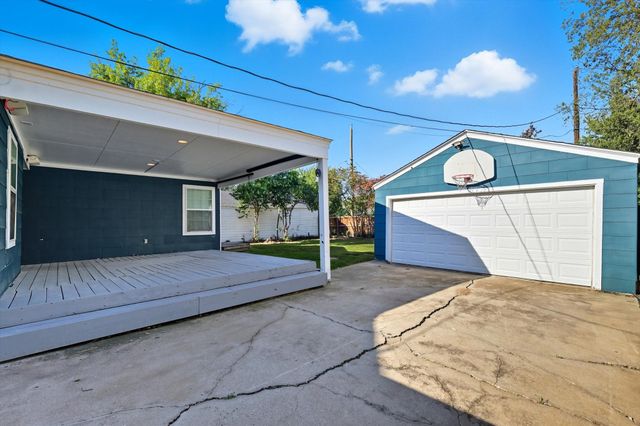 4028 Boyd Avenue, Fort Worth, TX 76109