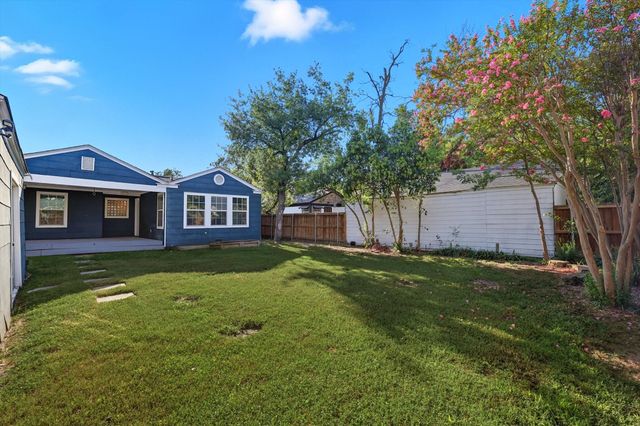 4028 Boyd Avenue, Fort Worth, TX 76109