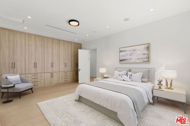 5280 Sanchez Drive, Los Angeles, CA 90008
