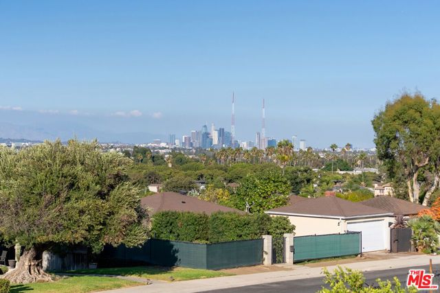 5280 Sanchez Drive, Los Angeles, CA 90008