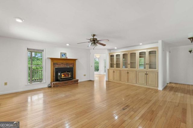 177 Shangri La Drive, Mineral Bluff, GA 30559