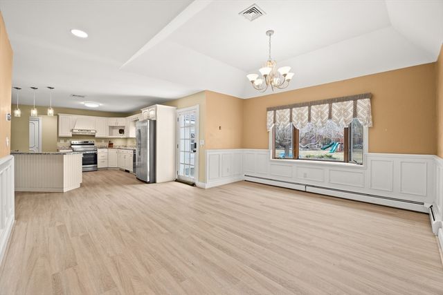 71 Tania Drive, Taunton, MA 02718