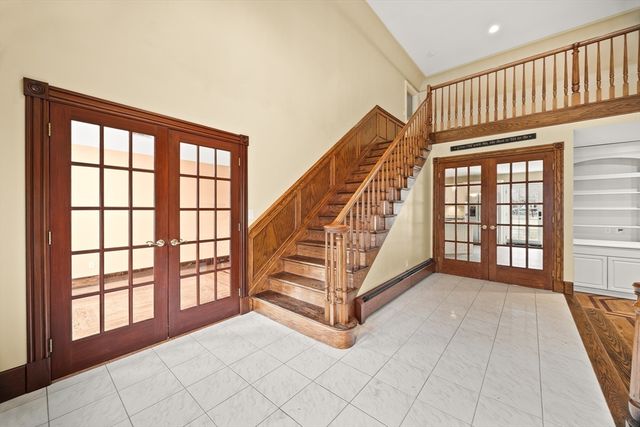 71 Tania Drive, Taunton, MA 02718