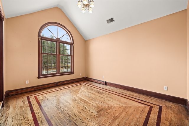 71 Tania Drive, Taunton, MA 02718