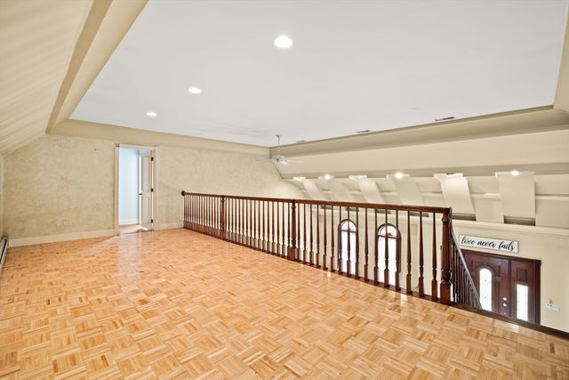 71 Tania Drive, Taunton, MA 02718