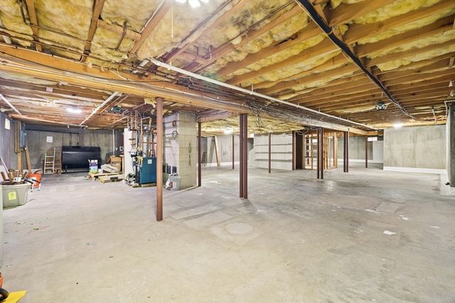 71 Tania Drive, Taunton, MA 02718