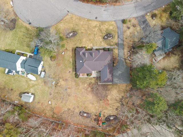 71 Tania Drive, Taunton, MA 02718