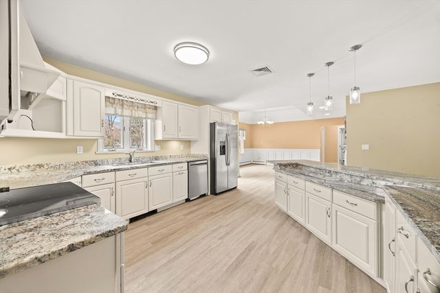 71 Tania Drive, Taunton, MA 02718