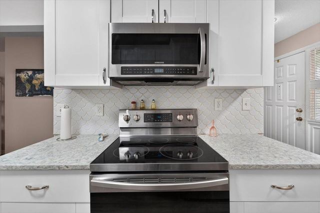 1601 43RD STREET N 233, St Petersburg, FL 33713