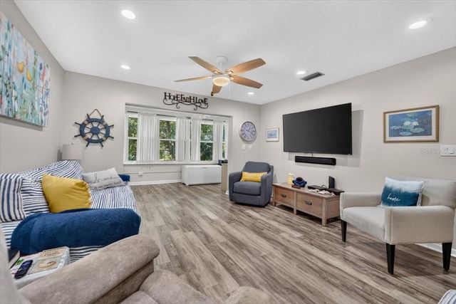 1601 43RD STREET N 233, St Petersburg, FL 33713
