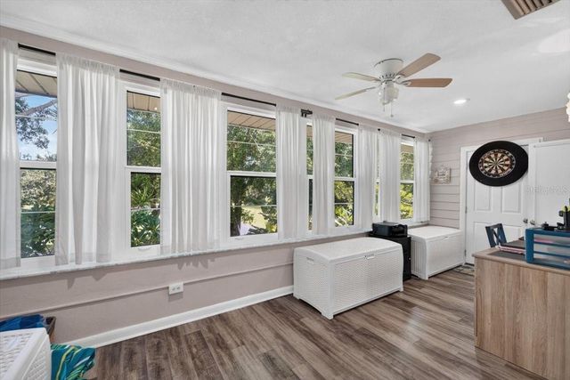 1601 43RD STREET N 233, St Petersburg, FL 33713