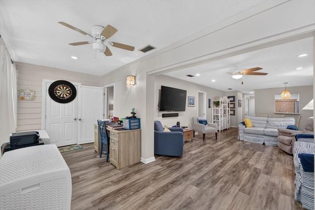 1601 43RD STREET N 233, St Petersburg, FL 33713