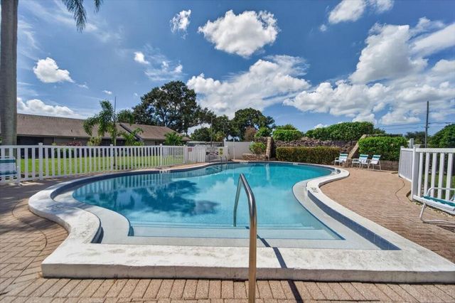 1601 43RD STREET N 233, St Petersburg, FL 33713