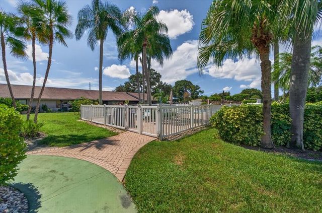 1601 43RD STREET N 233, St Petersburg, FL 33713