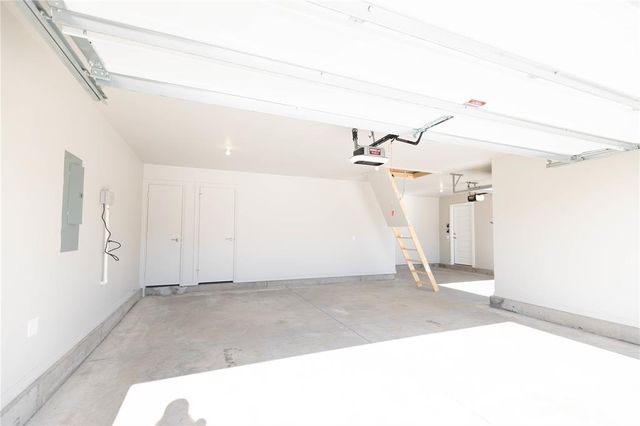 12609 Velvet Ash Avenue, Oklahoma City, OK 73173