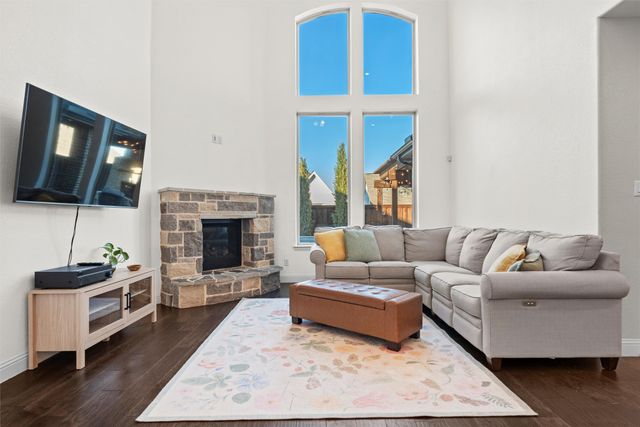 1917 Bending Oak Street, Fort Worth, TX 76008